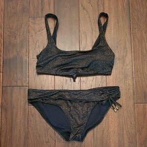 Heat women's black and gold 2 piece swimsuit size Large